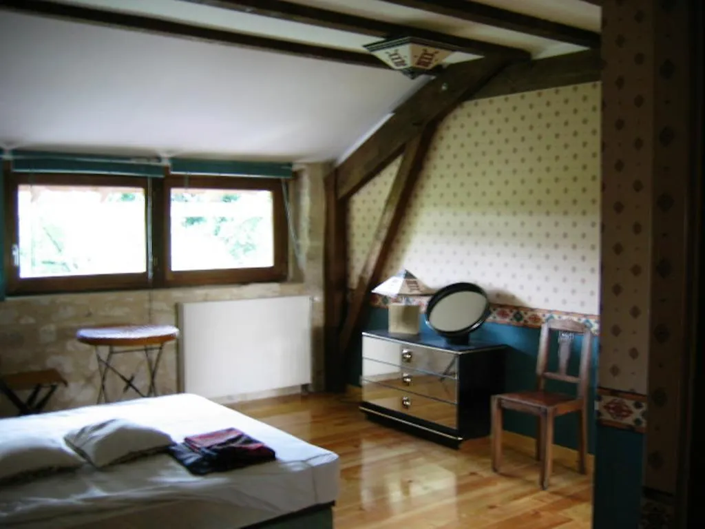 Holiday home Gite Le Jardinet Flaugnac